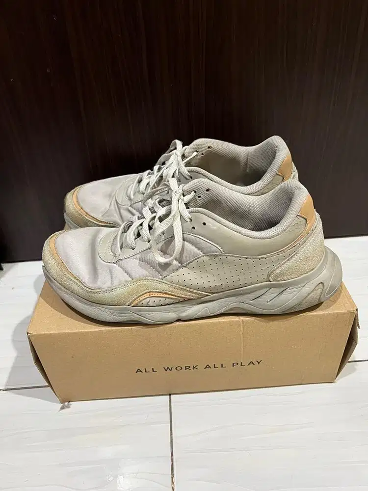 SEPATU PIERO grey size 45 fullset