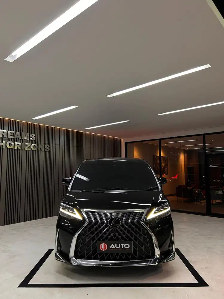 Lexus LM 350 LM350 AT 2023 Hitam 7-Seater Km56rb mdl 2022 B2090PBZ