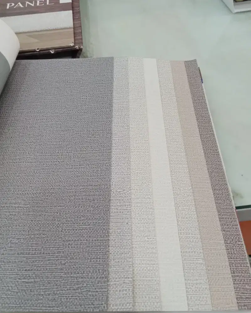 Wallpaper dinding premium polos