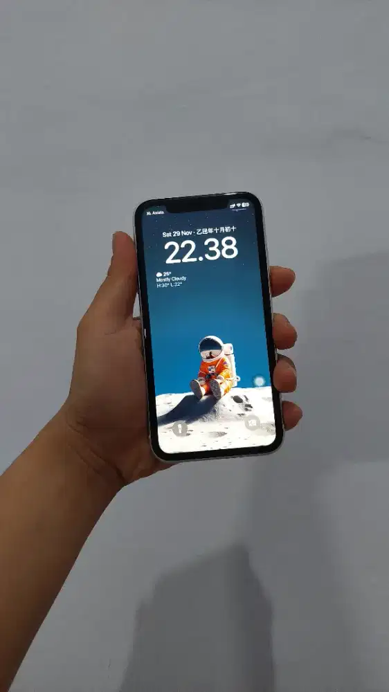 Iphone XR putih white 256 GB fullset dual sim fisik