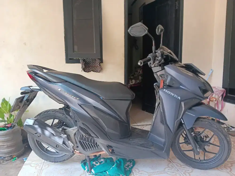 Jual vario 125 new lidingstop thn 2020.pjk idup siap pake
