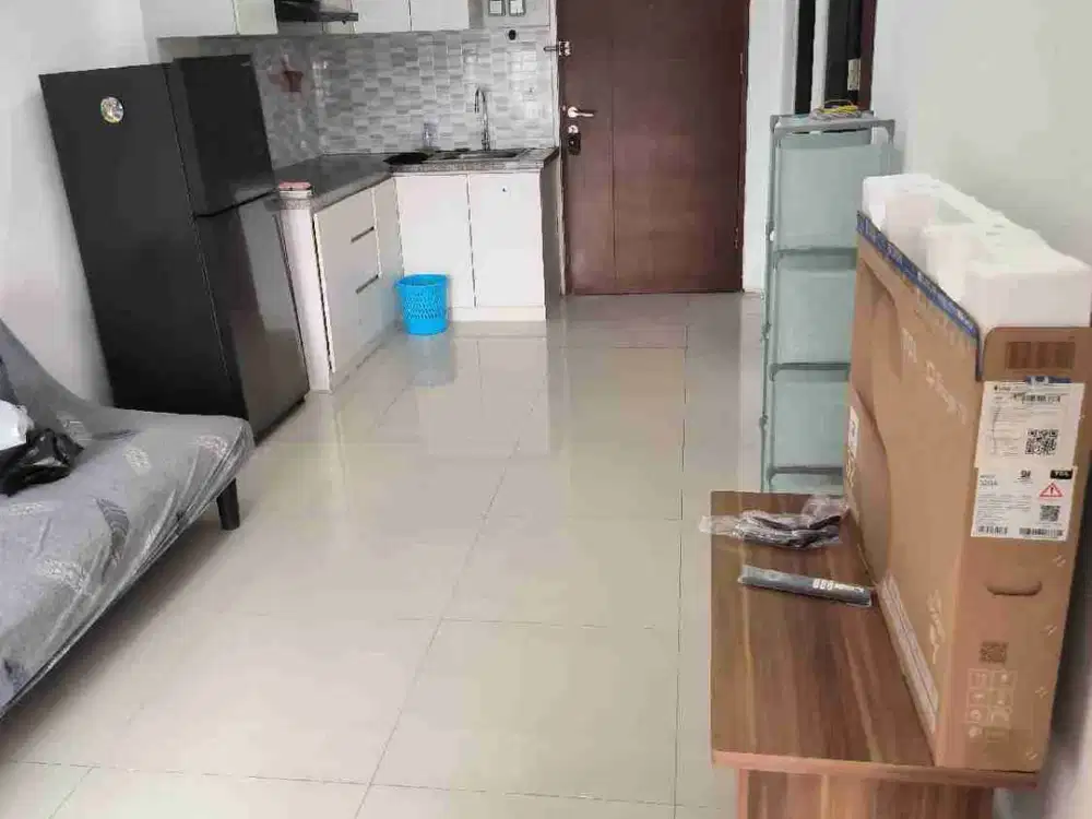 disewakan murah apartemen 2 br di Marvel Linden full furnish siap pakai ada AC 3 kasur 2 kitchenset lemari baju air panas tv siap pakai