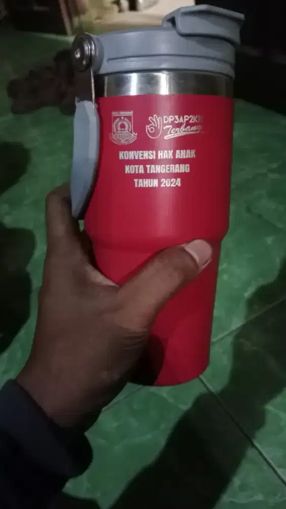 Tumbler bagus hadiah