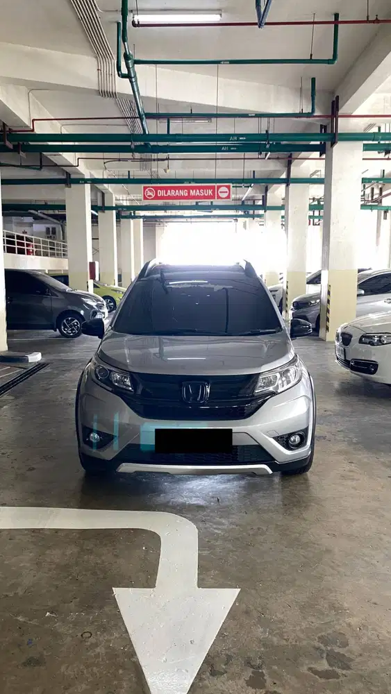 Dijual Honda BRV Automatic Tipe E Tahun 2017 Silver