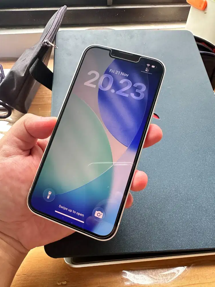 [2nd] iPhone 13 128gb PUTIH / White - Garansi Resmi