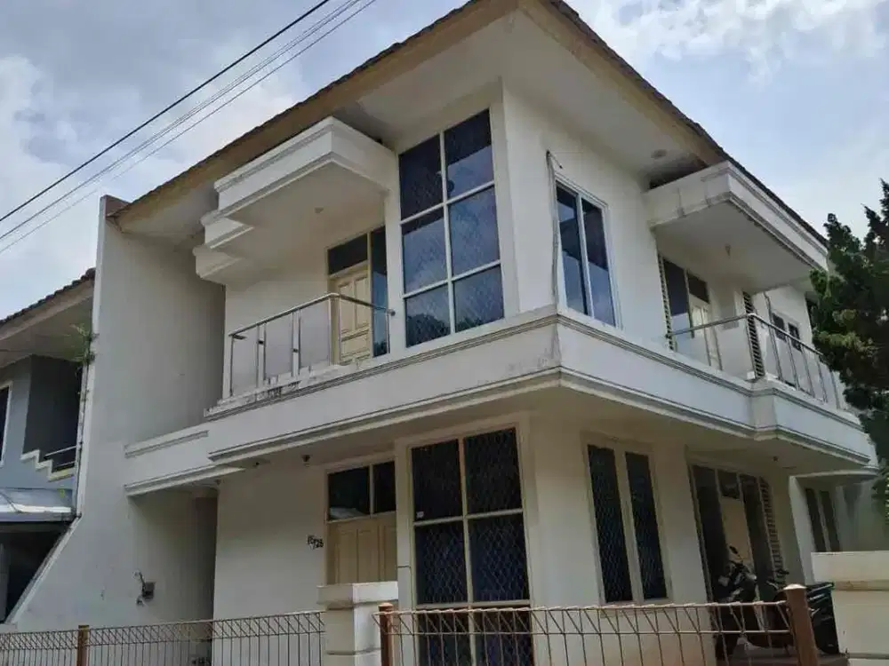 TW069 Dijual Rumah TYPE HOEK di Komplek Taman Modern Ujung Menteng, Cakung, Jakarta Timur