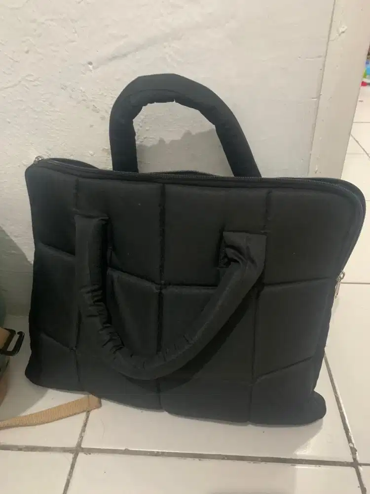 Tas laptop bekas