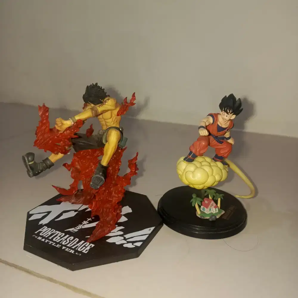 Paket 2 Figur Anime — Portgas D. Ace (One Piece) + Son Goku (Dragon B)