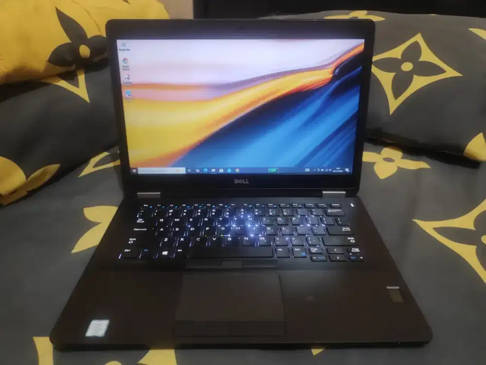 Dell latitude i5 6300 8/256