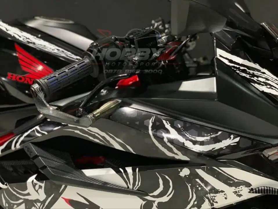 Honda 250RR abs modif 2018 ninja kabuki,km 8rb,istimewa mantap