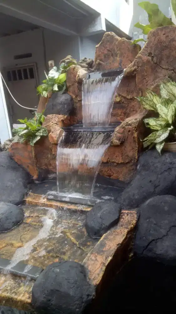 Pembuatan kolam relif