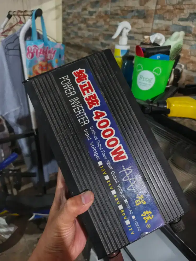 Inverter DC to AC 12v to 220v 4000W