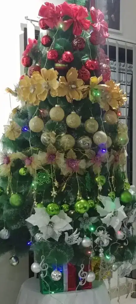 Dijual murah pohon natal,cod karawaci BU