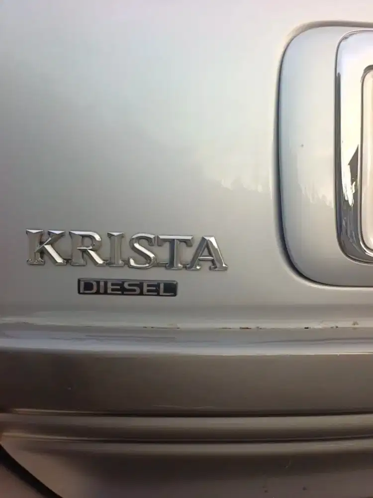 Kijang krista lux diesel solar th 2000