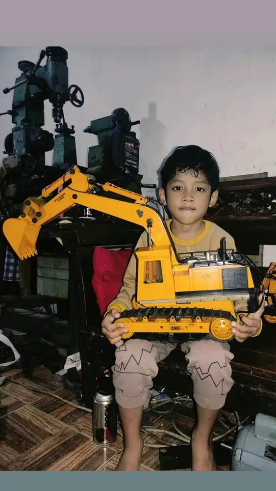 Rc jadul excavator dan buldozer sangat besar masih lumayan utuh