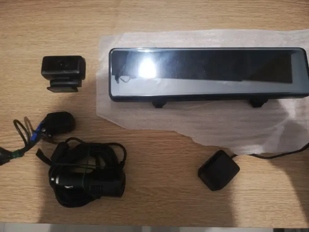 Kamera Dashcam Azdome PG16S-3CH GPS