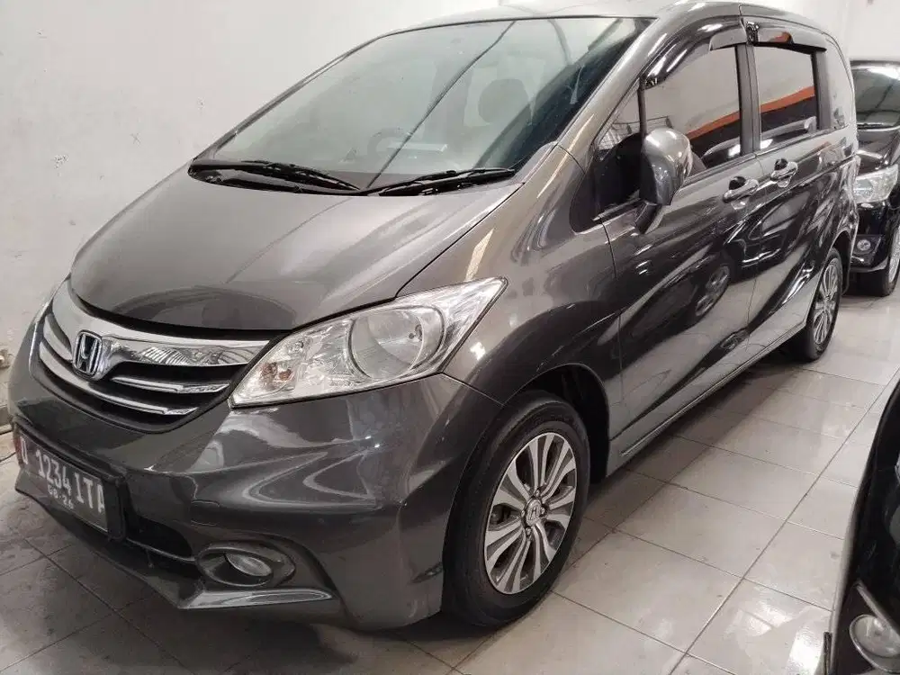 Honda Freed E PSD at 2013 Dp 20jt