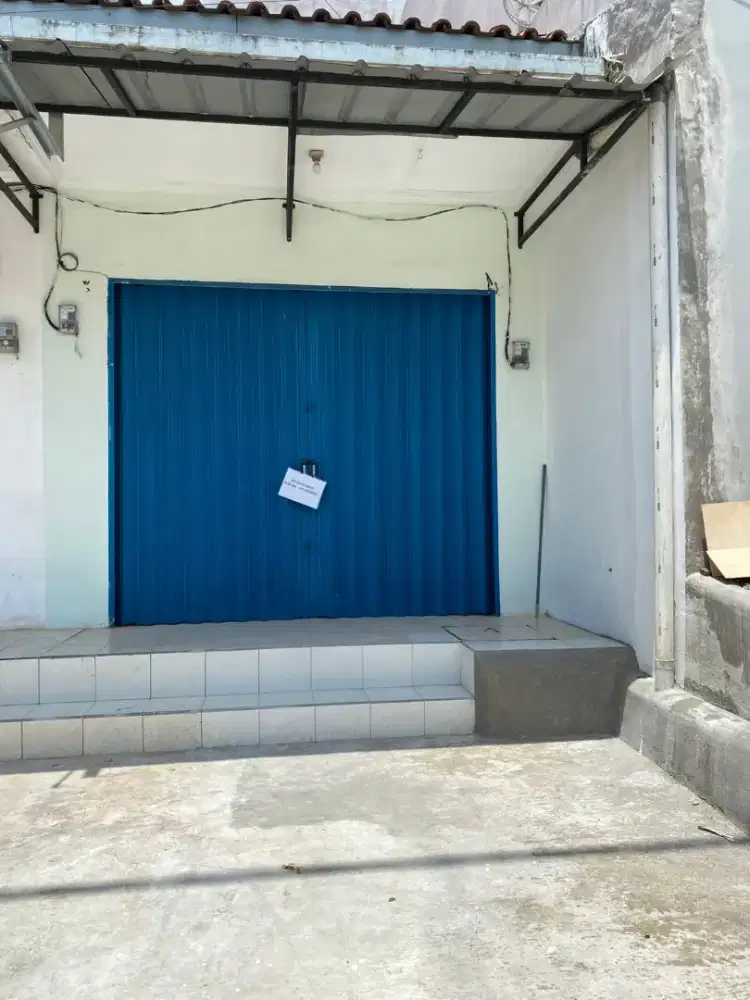 Disewakan Kios pinggir Jalan dekat pintu keluar Tol desari