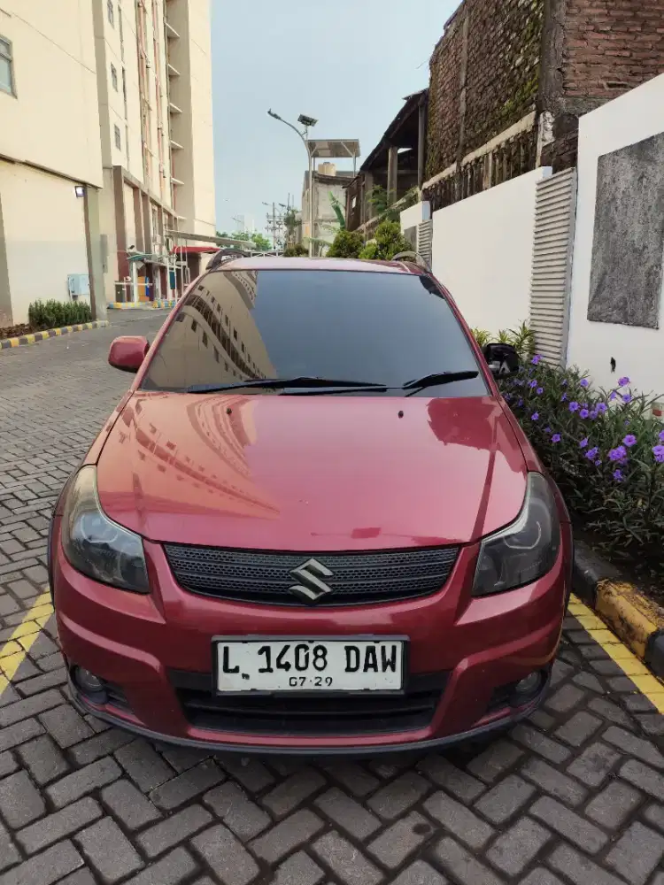 Suzuki SX4 / X-Over 2009 Candy Red