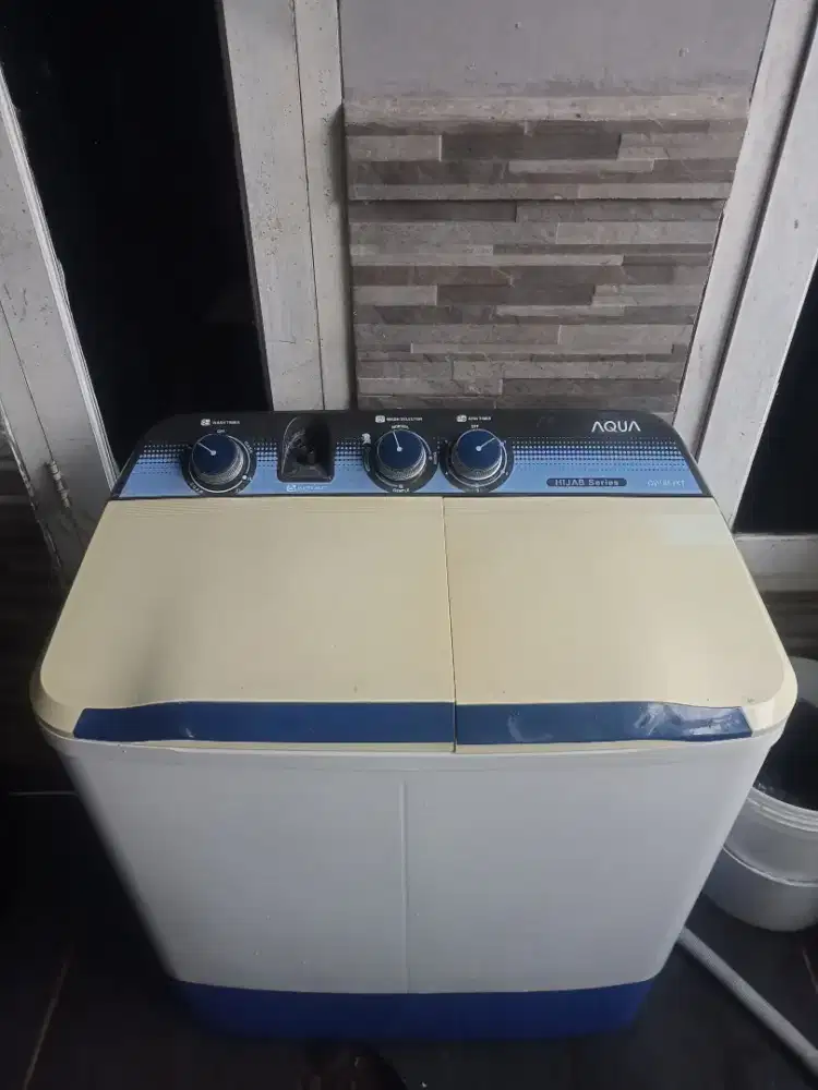 Mesin cuci aqua 7kg