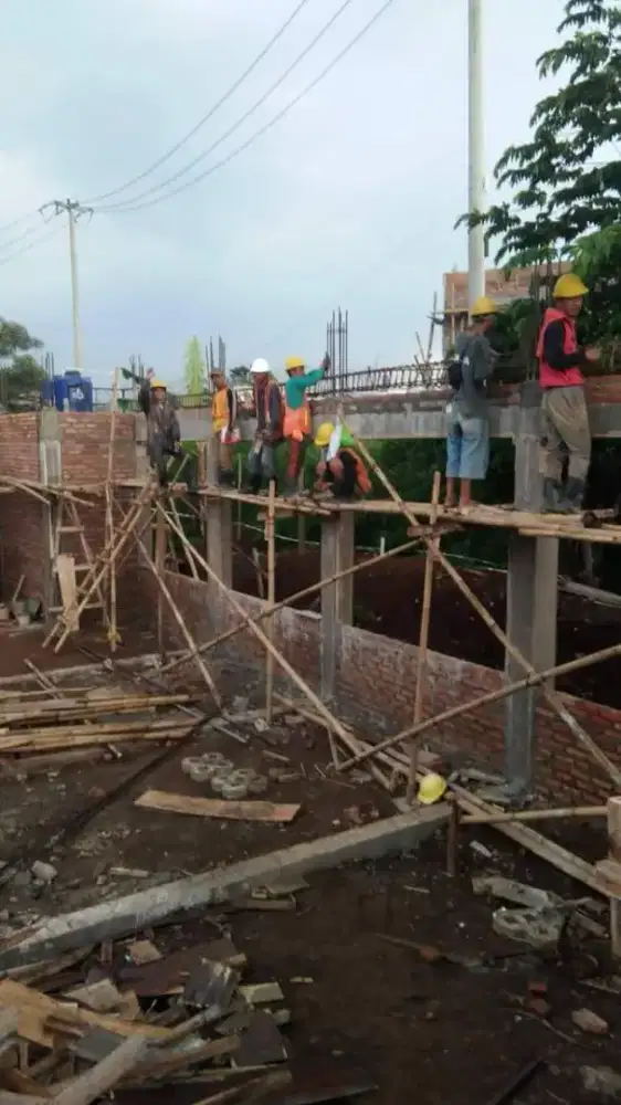 Tukang bangunan bergaransi