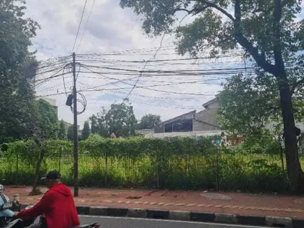 DISEWAKAN KAVLING  Jl Cempaka Putih Raya Jakarta Pusat