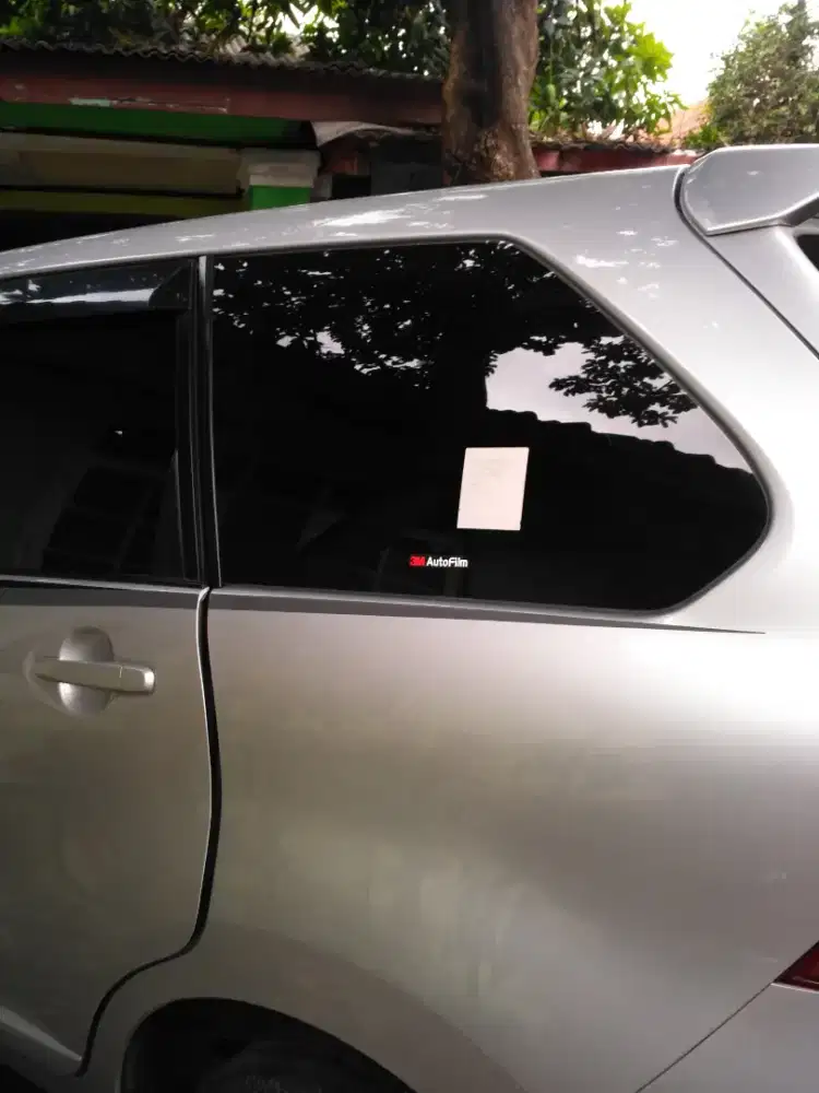 Tempat pemasangan kaca film mobil di jamin rapi