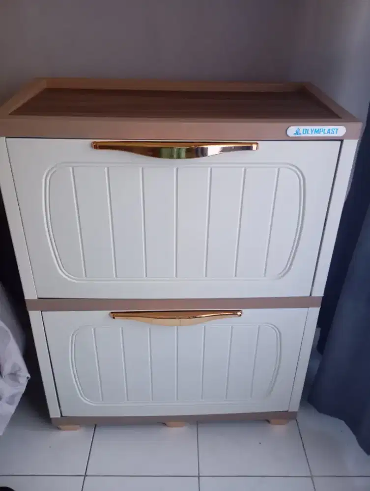 Cuci gudang perabotan