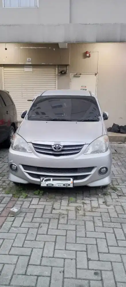 Avanza Silver 2011 Matic AT 1.5 S