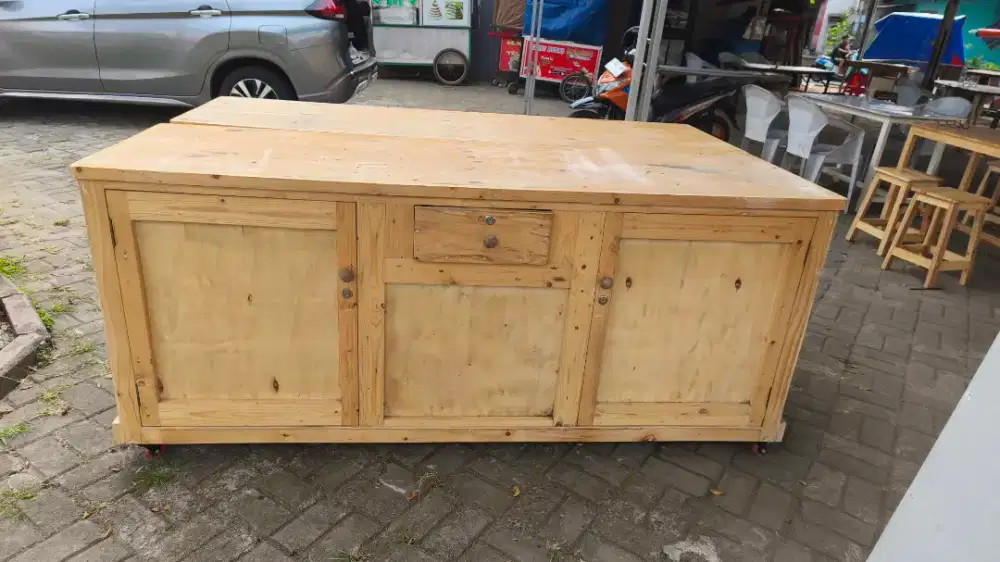 JUAL CEPAT MEJA DAGANGAN DUA  Dua Juta aja