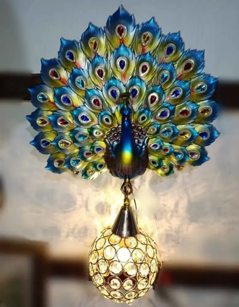 Jual hiasan burung merak second ada lampunya, pamulang barat, Tangsel