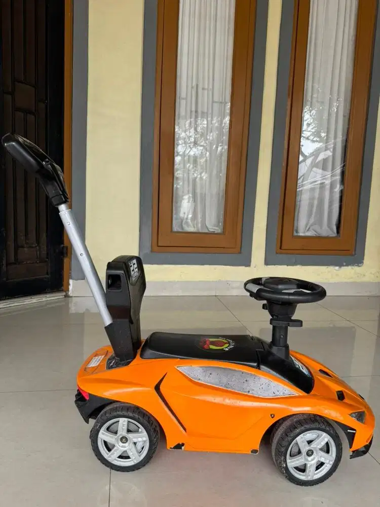 Mobilan anak merk PLIKO