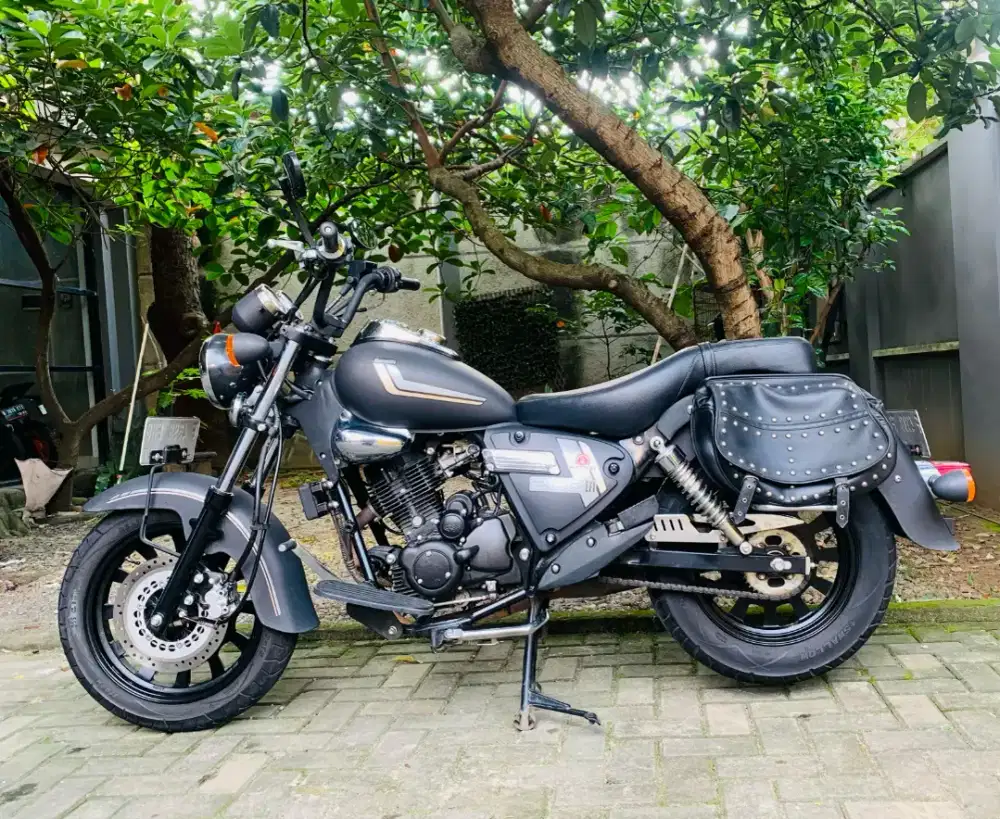 Benelli motobi 200 efi