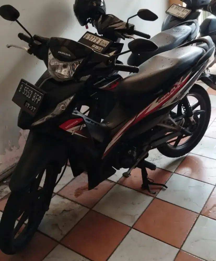 Honda Revo Tahun 2022, KM 23700, Tangan Pertama