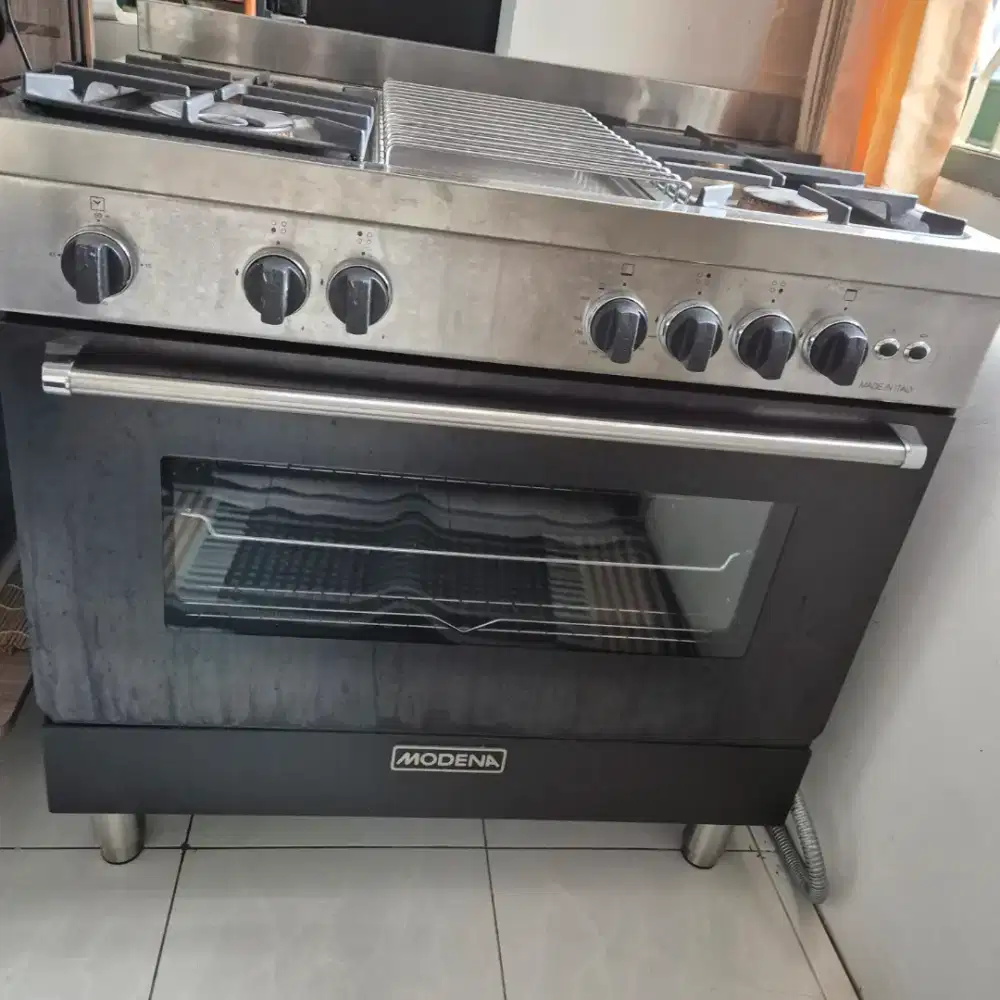 Freestanding Cooker