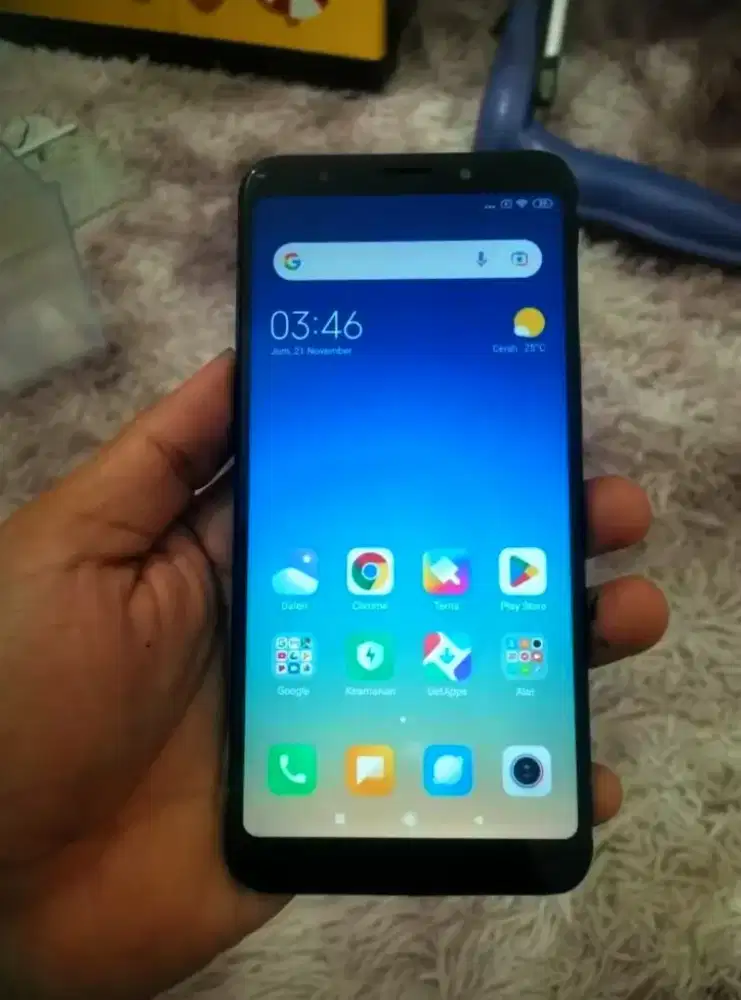 Redmi 5 plus 4G Ram 4/64 gb layar gedek sehat