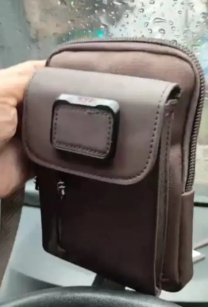 tas Sling branded bagus ok