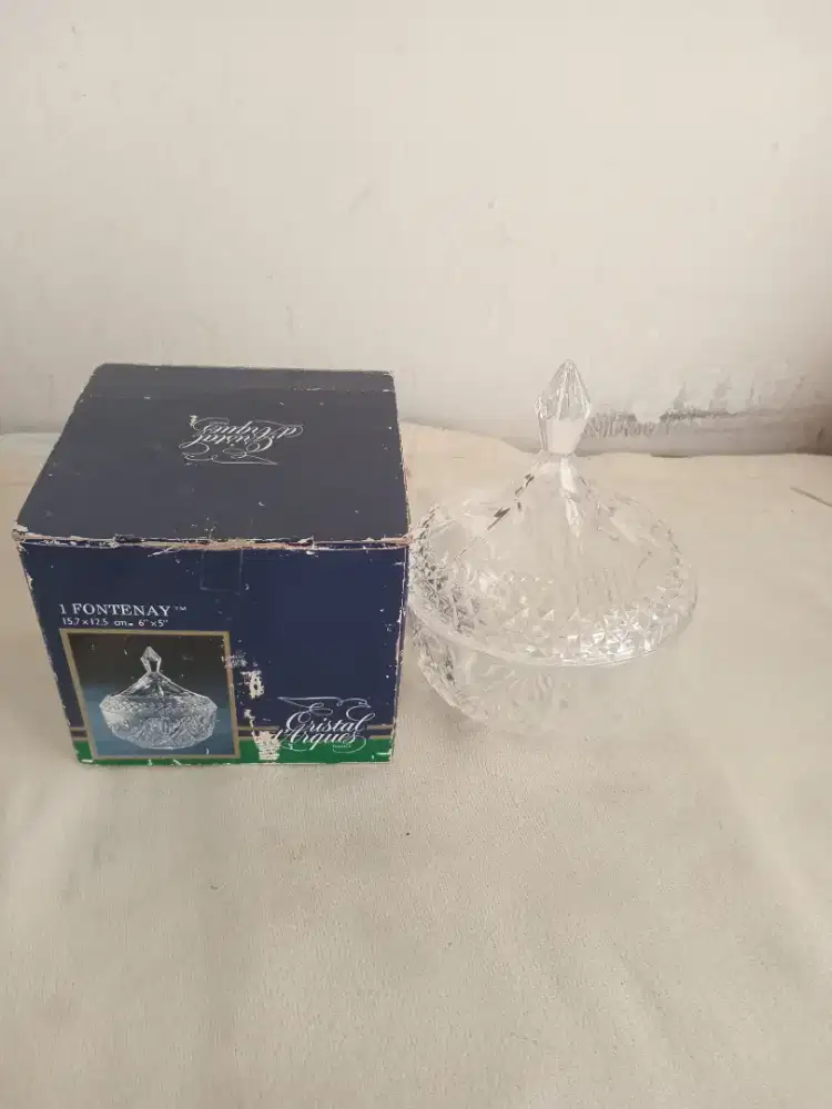 Tempat kue kering cristal