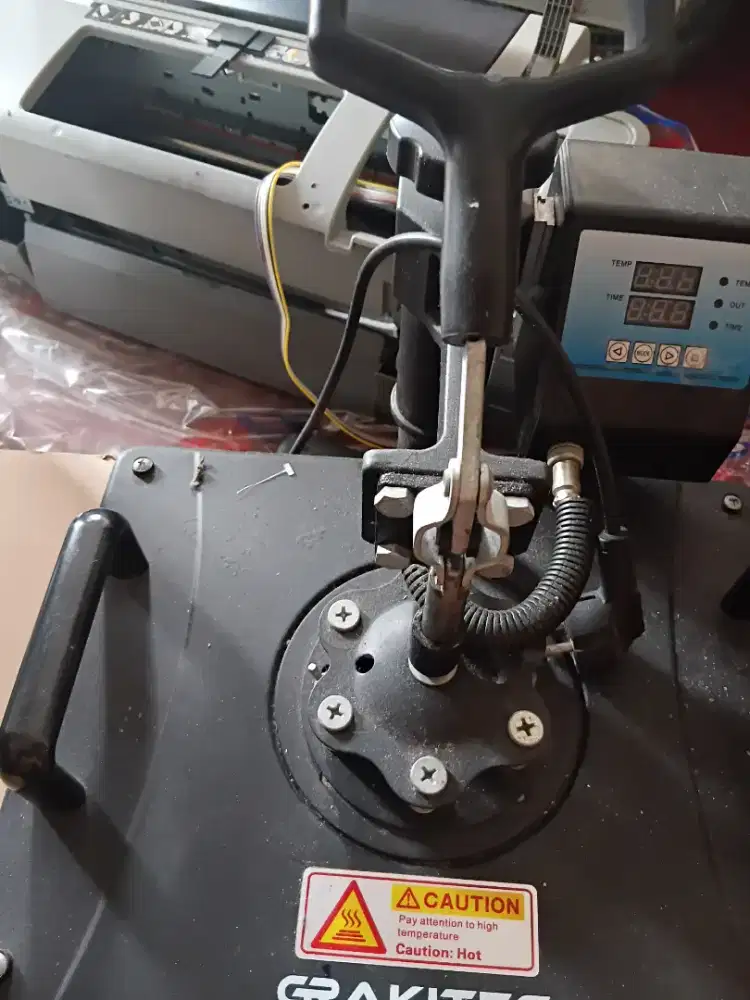 MESIN DTF DAN ALAT PRES