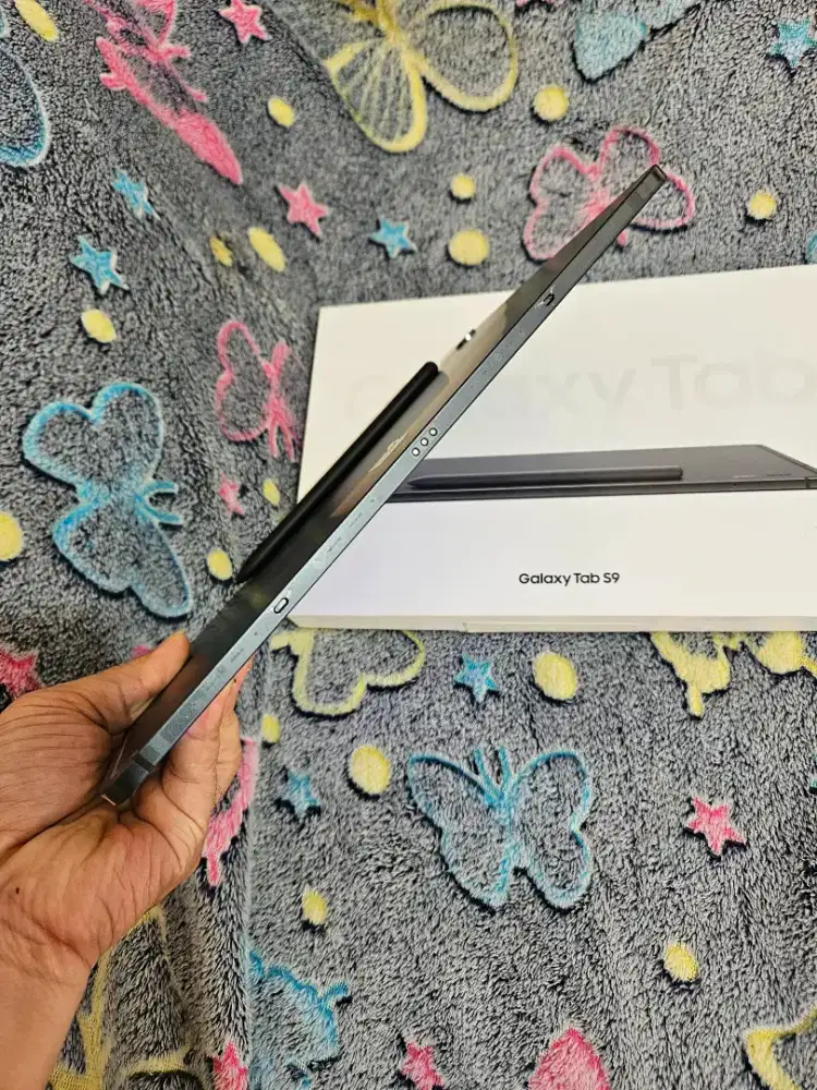 Samsung galaxy tab S9 wifi only  8/128gb fullset resmi indonesia