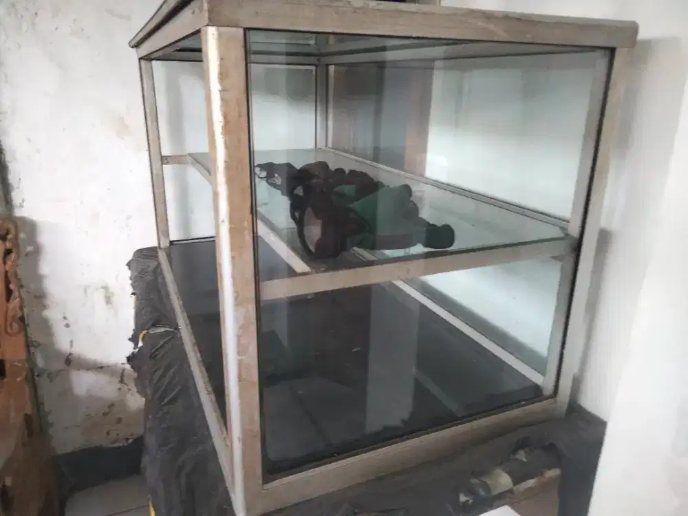 Jual etalase dan catokan rambut dan gosokan