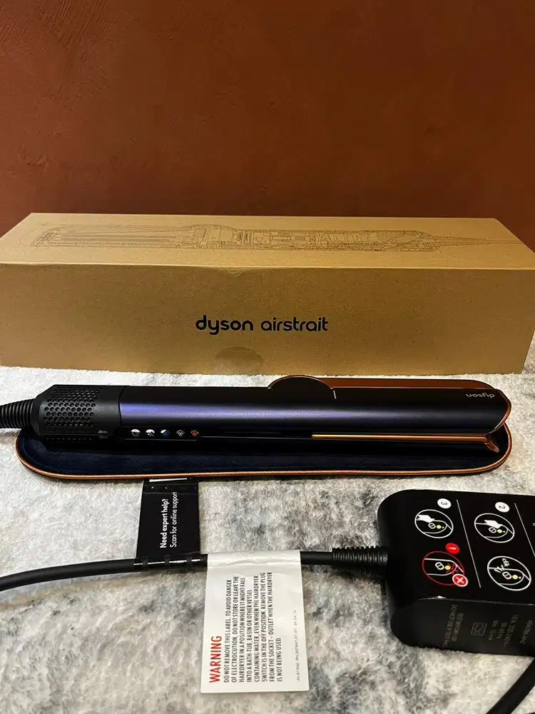 Dijual Preloved Dyson Airstrait Straightener HT01 Like New