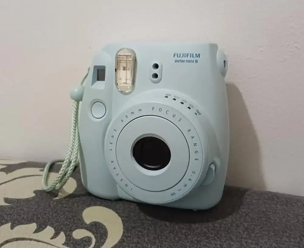 Kamera FujiFilm instax mini 8