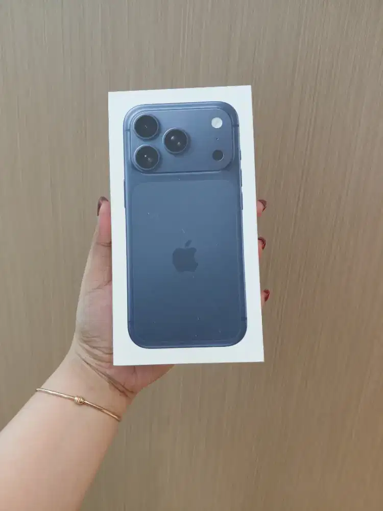 iPhone 17 Pro 256 kredit dp 0 bunga 0% syarat KTP aja