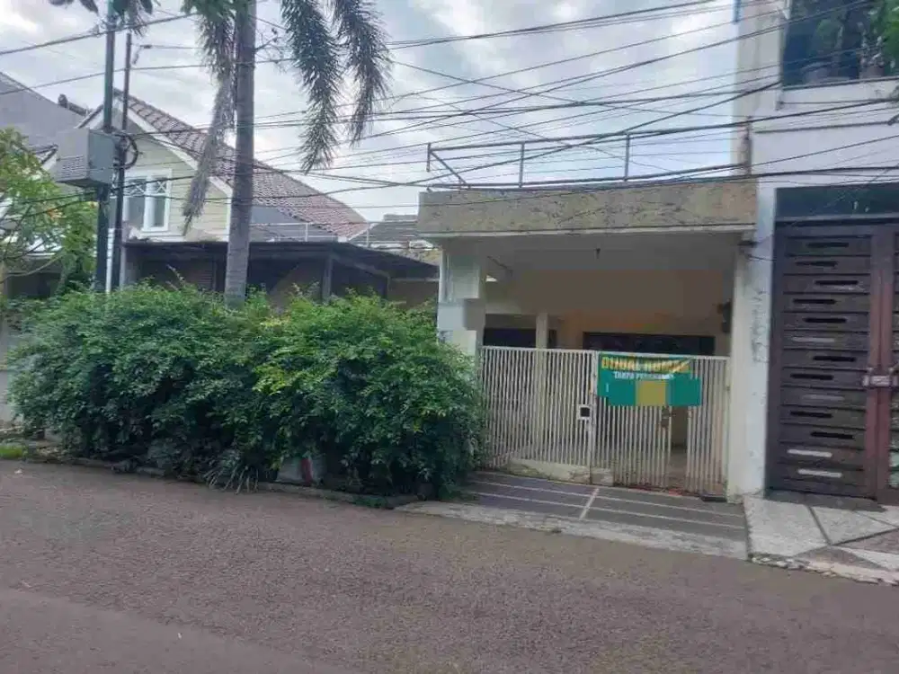 Rumah Komplek Pancoran Strategis