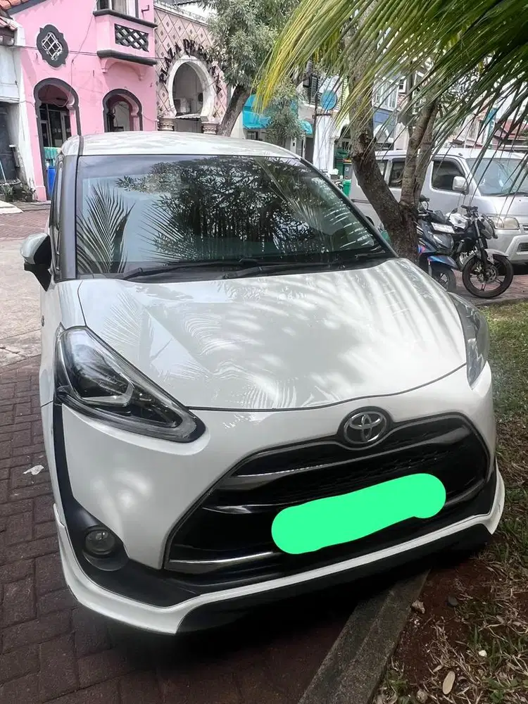 Harga Cash Murah!! Toyota Sienta Q 1.5L - AT - 2016