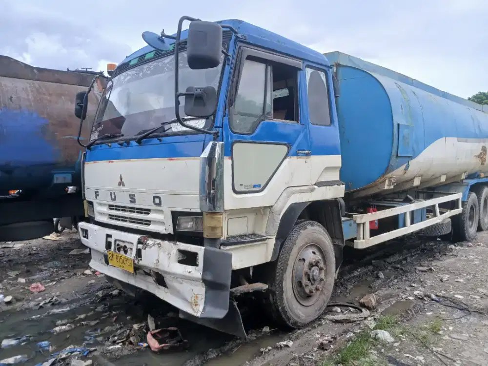 mitsubishi tronton tangki