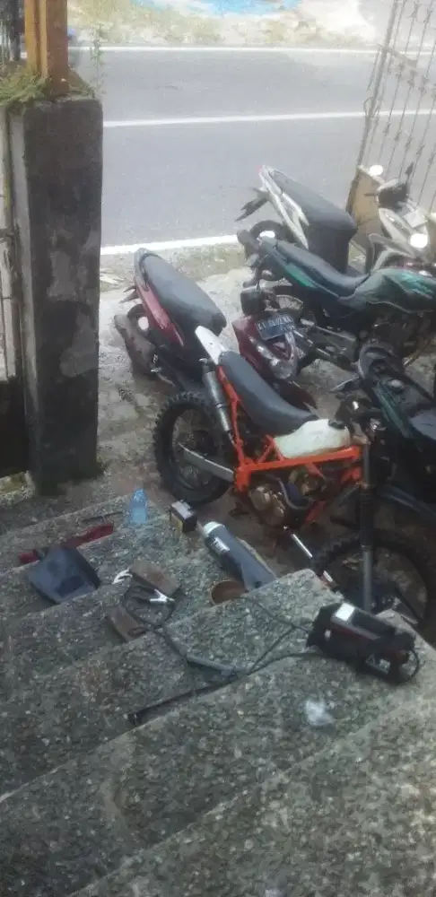 Bengkel, workshop, perbaikan, perawatan, tune up