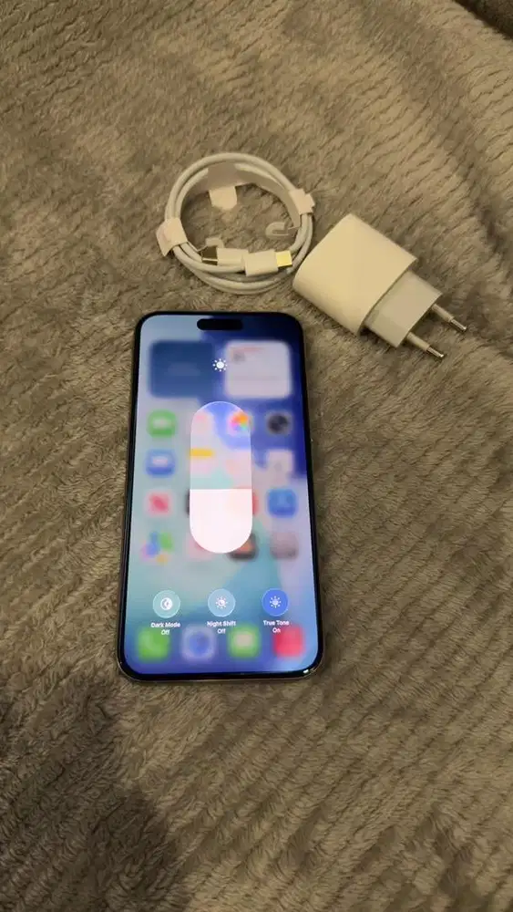 Dijual Iphone 15 Promax 256GB Natural Resmi Ibox Mulus