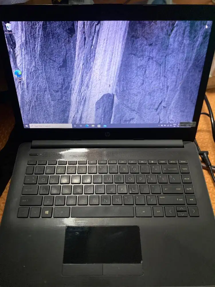 Laptop hp bekas belum tau typenya